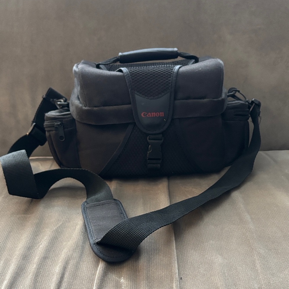 Canon Camera Bag Black Adjustable Dividers